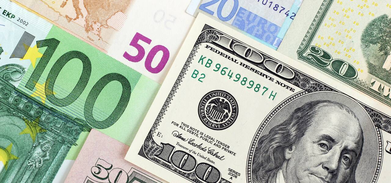 EUR/USD: another pullback from 144 MA